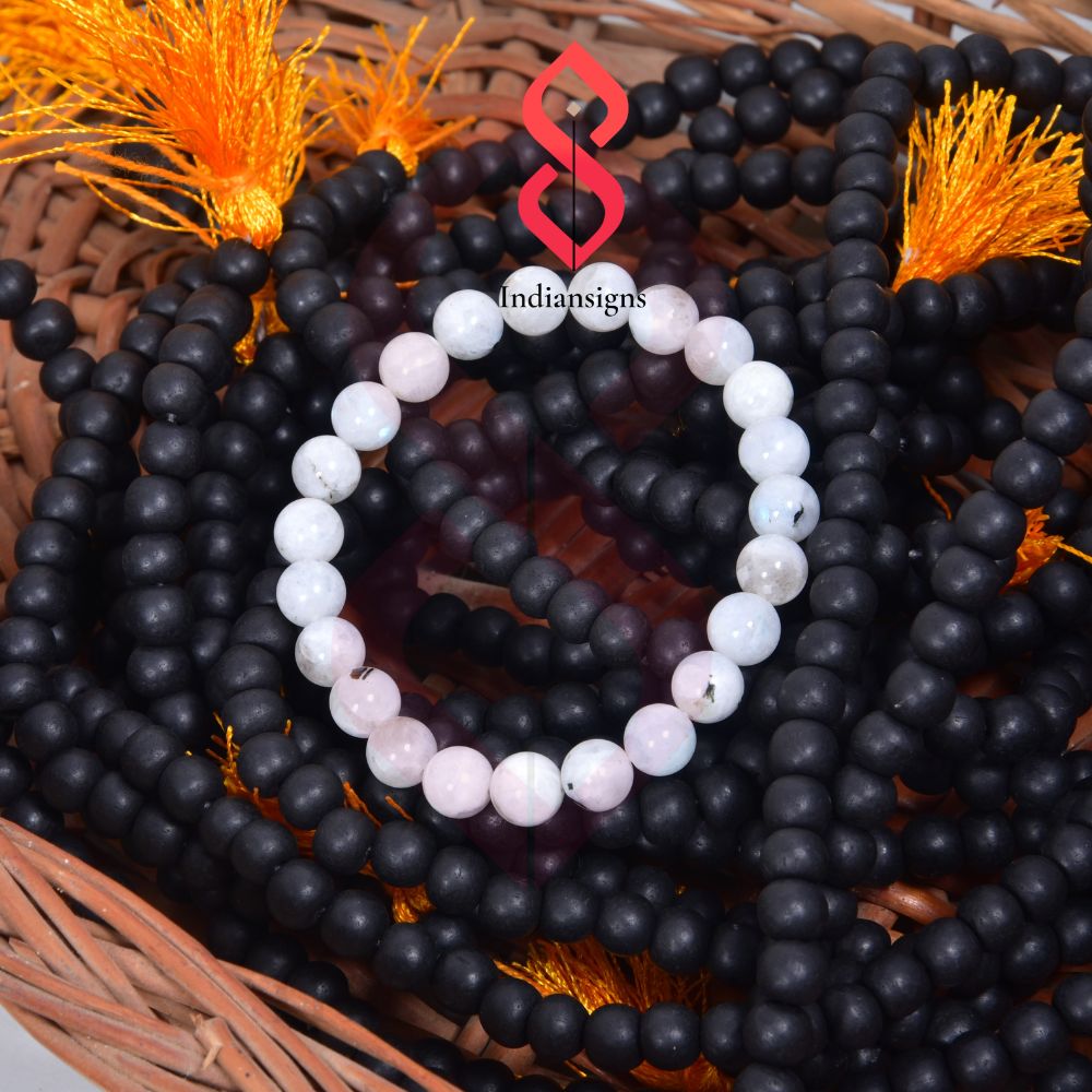"Natural moon stone  gemstone bracelet for daily wear"
